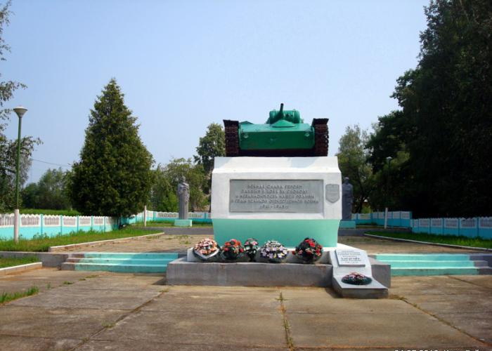 Воинское захоронение №4371, расположенная в гп Езерище, Городокский район, Витебская область